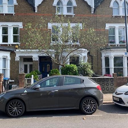 مبيت وإفطار لندن Victoria Dwellings المظهر الخارجي الصورة