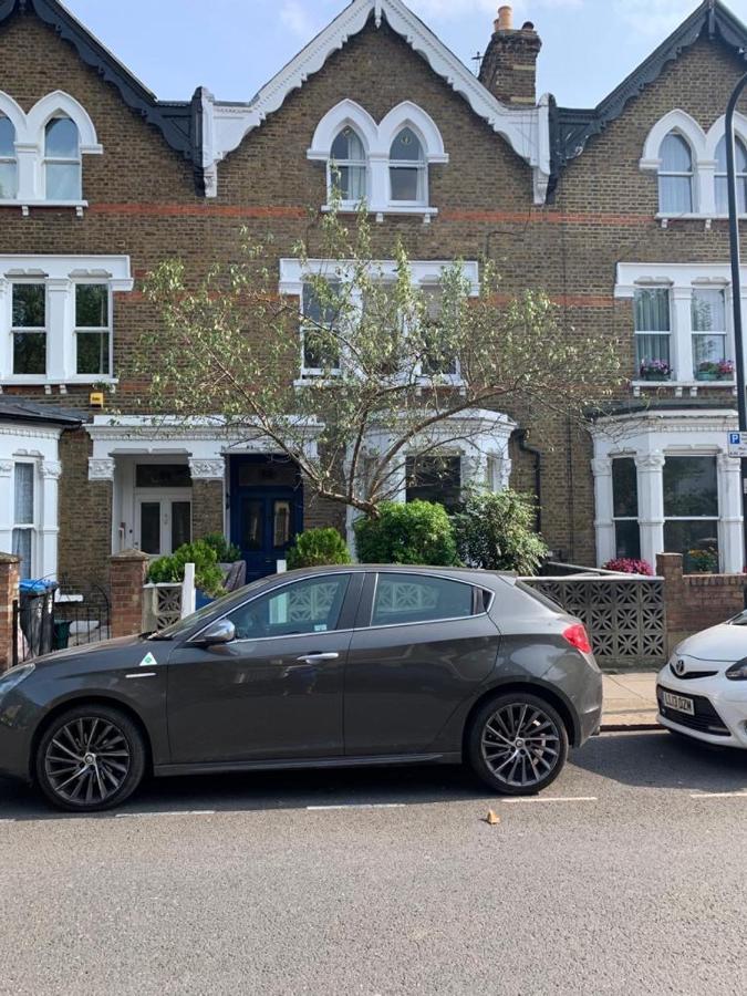 مبيت وإفطار لندن Victoria Dwellings المظهر الخارجي الصورة